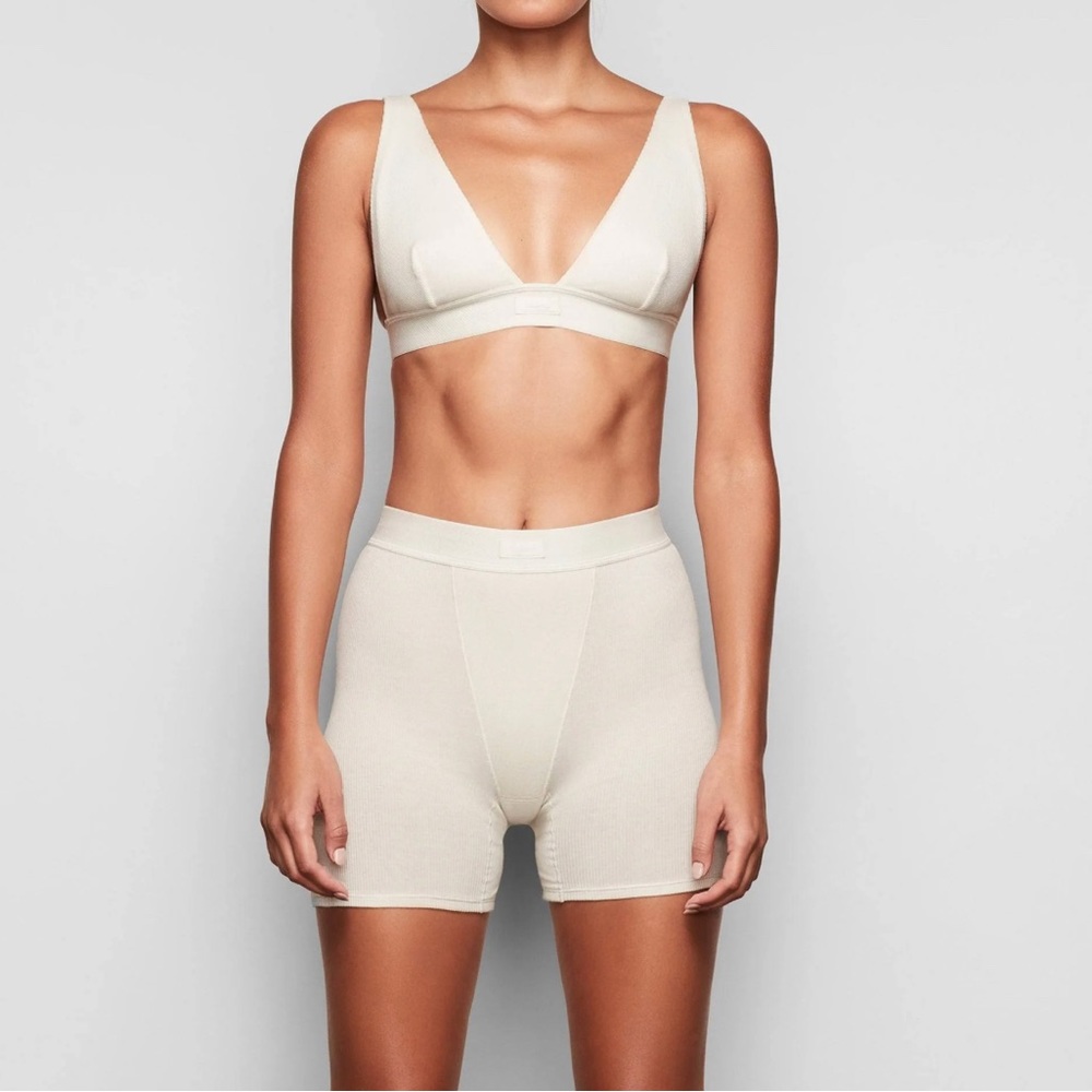 SKIMS COTTON RIB BOXER AND BRALETTE IN COLOR BONE